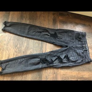 American Eagle Ripped Ankle Jeans Size 6
